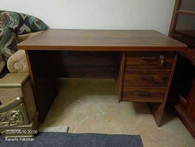 2 computer tables wooden