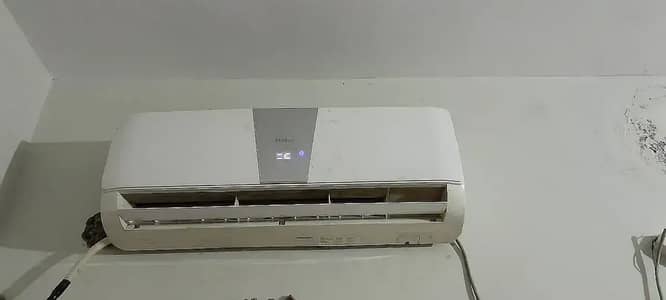 Haier Split Air Conditioner 1.5 Ton (Non-Inverter)
