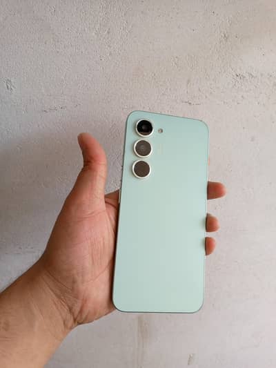 Tecno Spark 40 Pro 8+8/256gb complete box