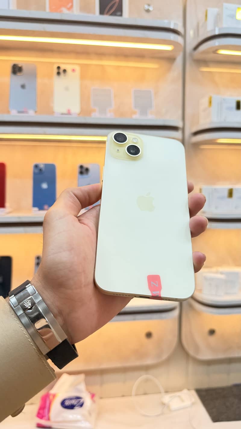 Apple iPhone 15 plus 1