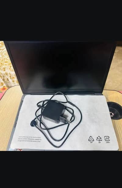PM LAPTOP 2025