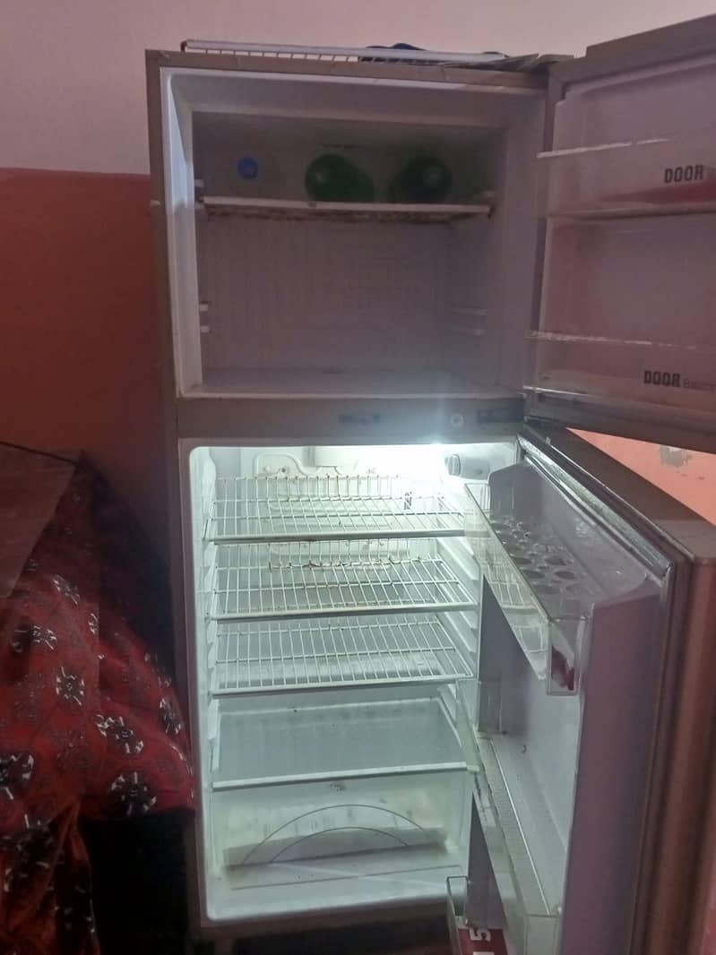 waves refrigerator 0