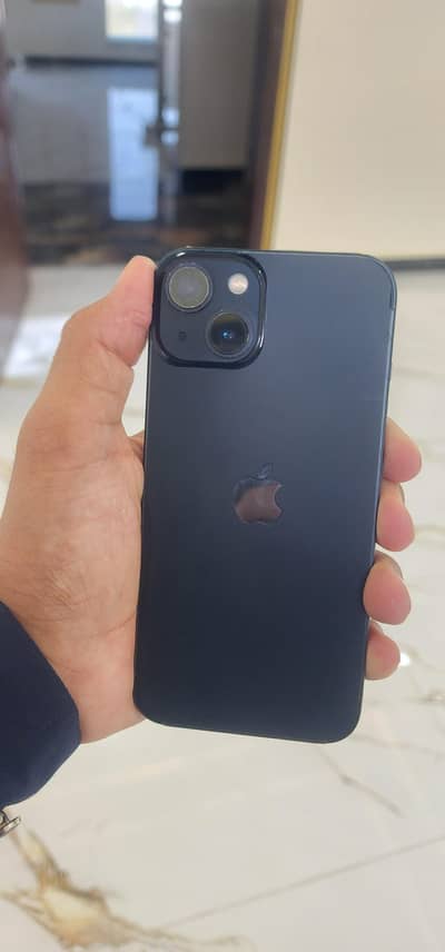 Apple iPhone 13