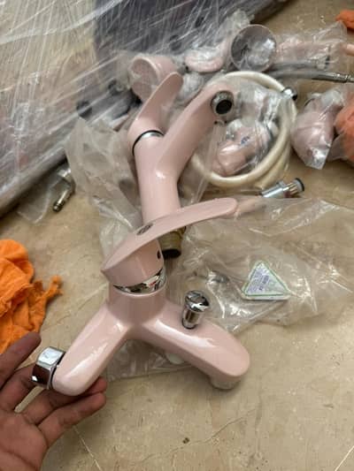 Idrees Shower Set – Unused  Complete Set