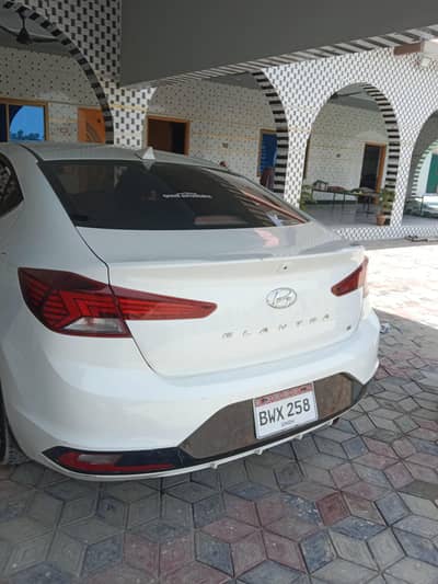 elantra 2022 b 2  b original family car