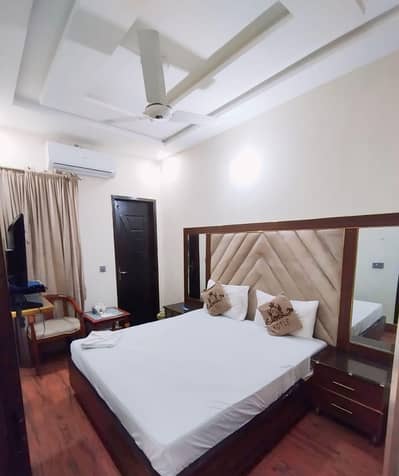 Furnished Room Available On Daily Basis