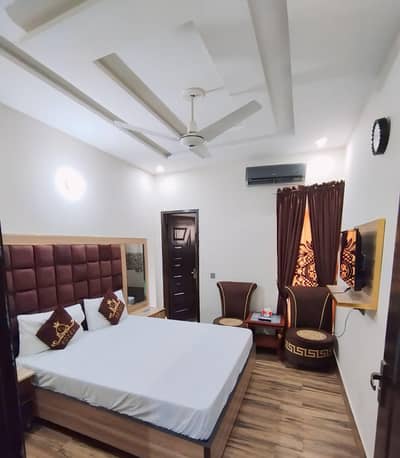Furnished Room Available On Daily Basis