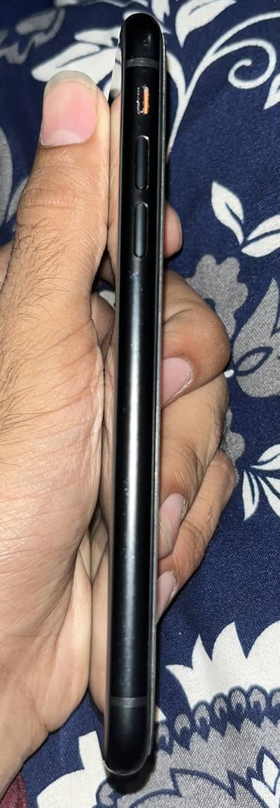 Apple iPhone XR