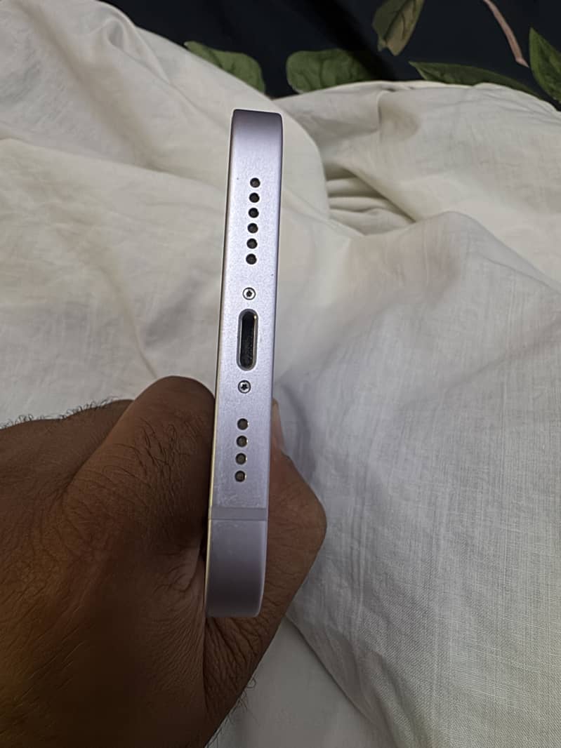 Apple iPhone 14 plus 3