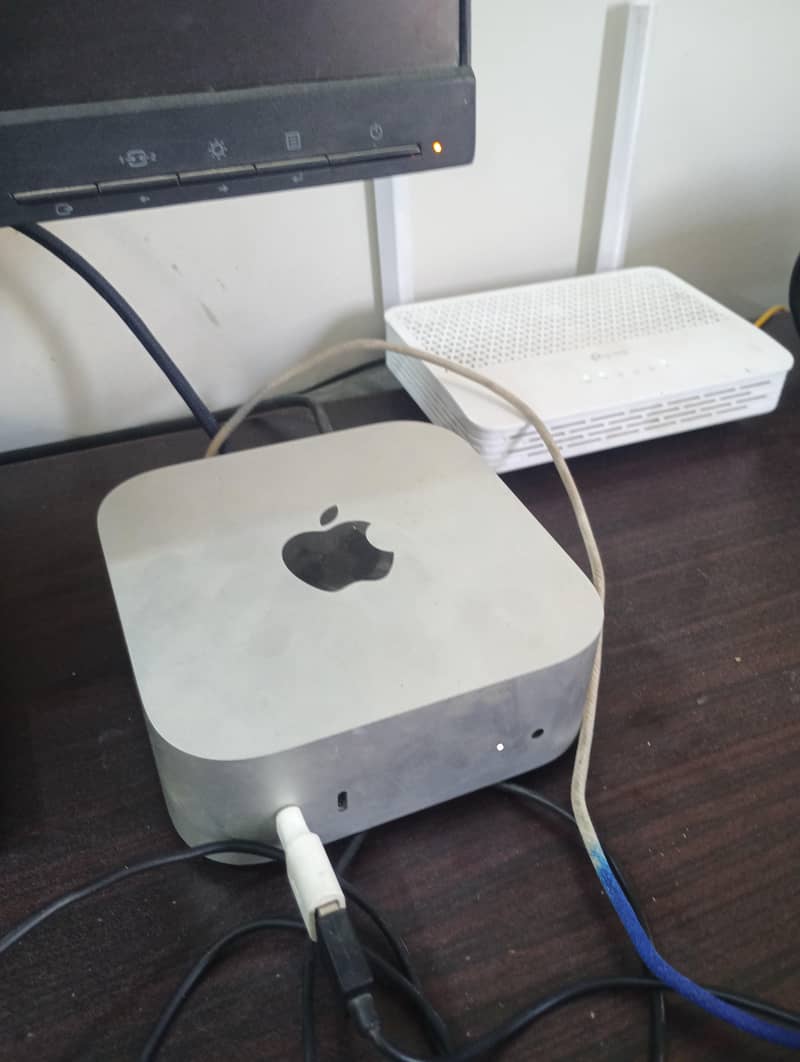 MAC MINI M4 0