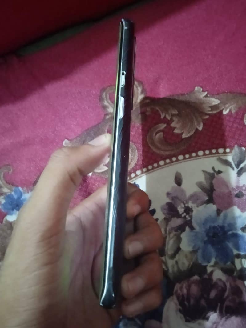 One Plus 9 Pro 6