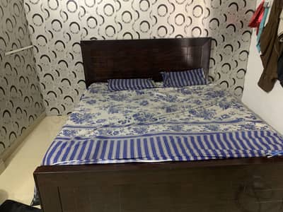 king size bed