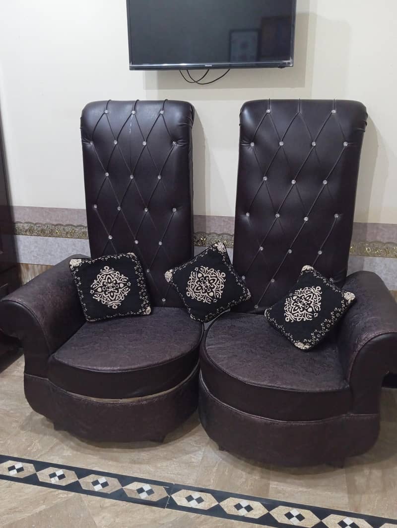 chairs 0