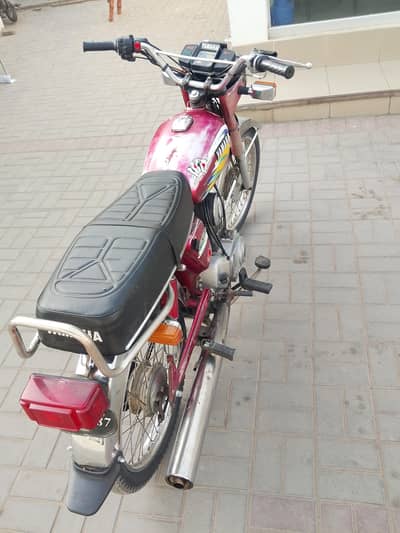 Yamaha yb100