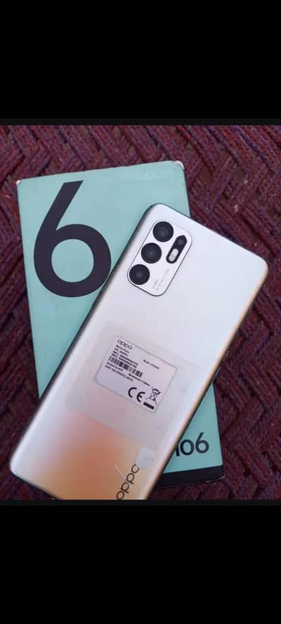 OPPO Reno6