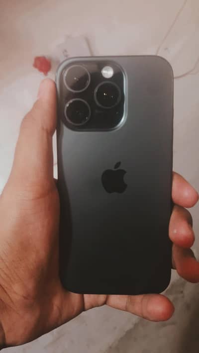 Apple iPhone 16 Pro