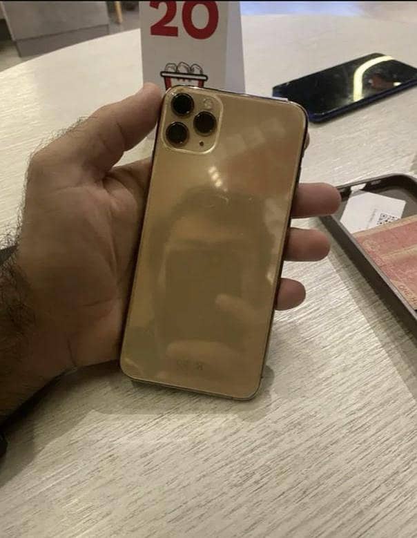 Apple iPhone 11 Pro Max 1