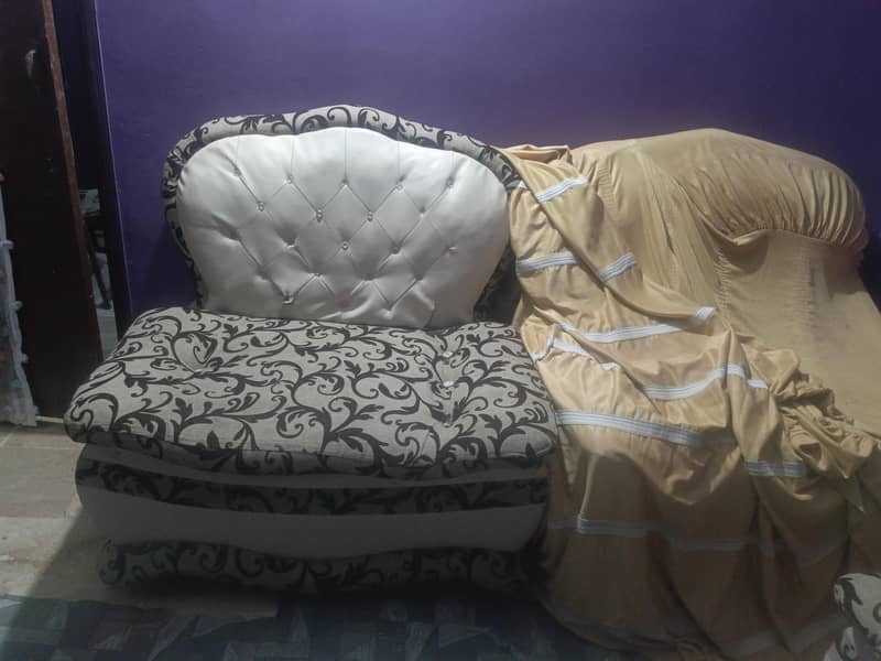 7 senator sofa set 5
