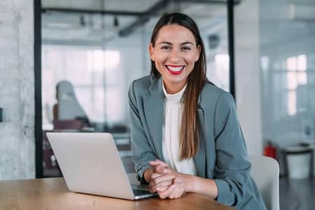 WE NEED PROFESSIONAL FEMALE STAFF REQUIRED FOR OFFICE ASSISTANT