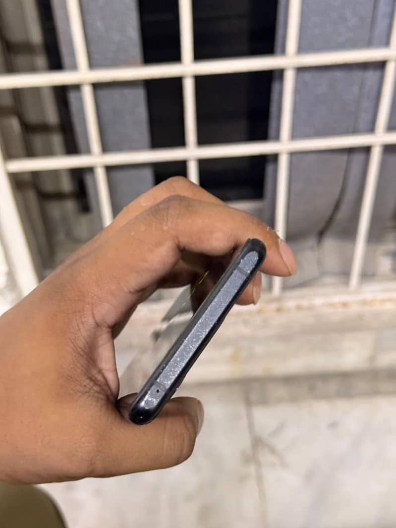 One Plus 10 Pro 4