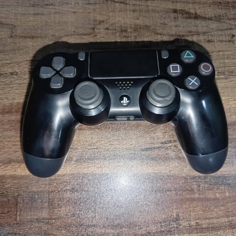 PS4 Controller 1