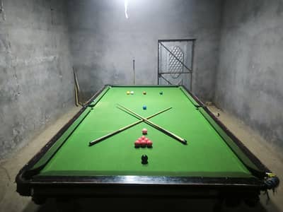 5x10 Used Snooker Table