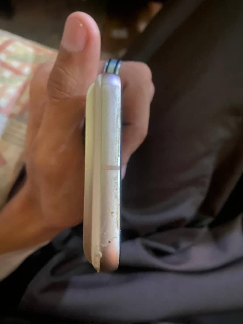 Google Pixel 8 2