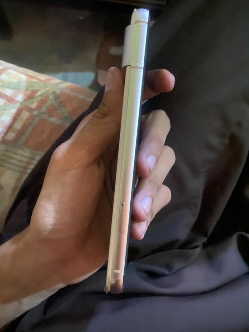 Google Pixel 8 3