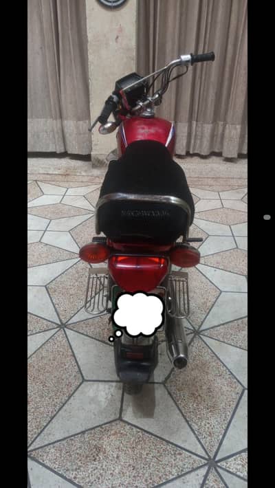 honda cd 70 2004 model red colour  for sale
