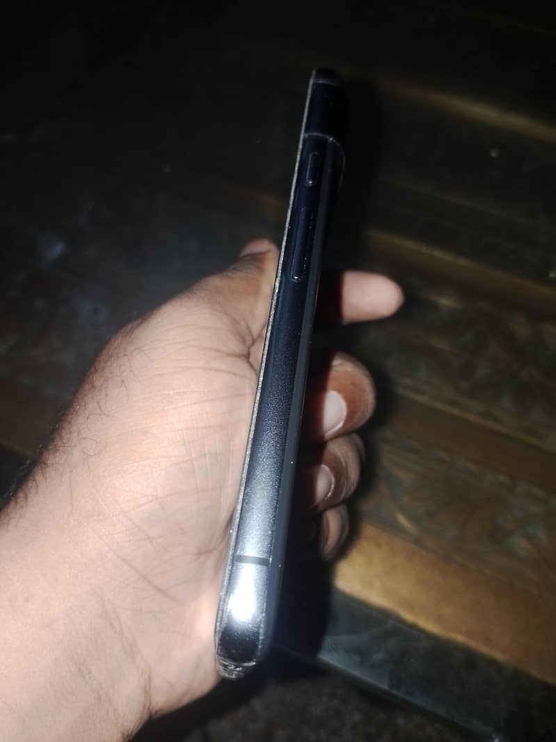 Google Pixel 8 2