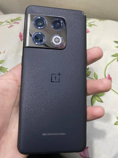 One Plus 10 Pro