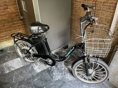 Electric scooty nakto