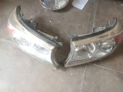 Land Cruiser v8 genuine head lights