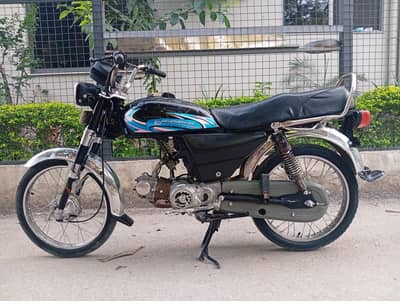 Dhoom bike for sale 2009 model Punjab nbr contact nbr 03042306925