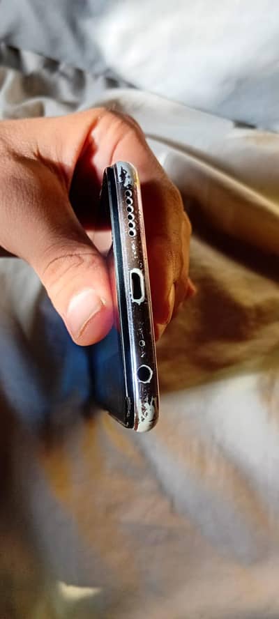 Vivo Y17