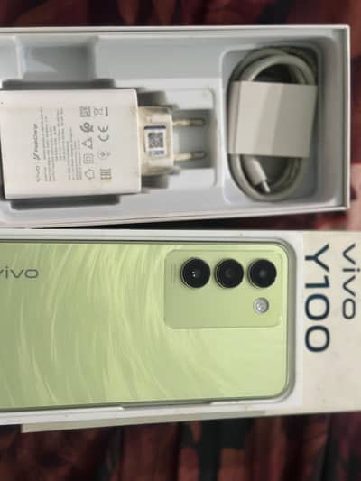 Vivo Y100