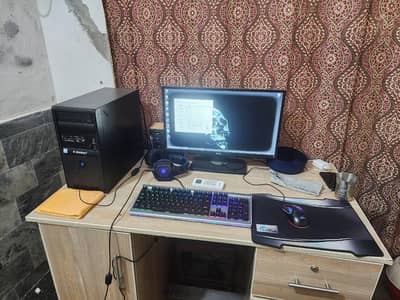 Asus gaming Pc Dell Screen full set up