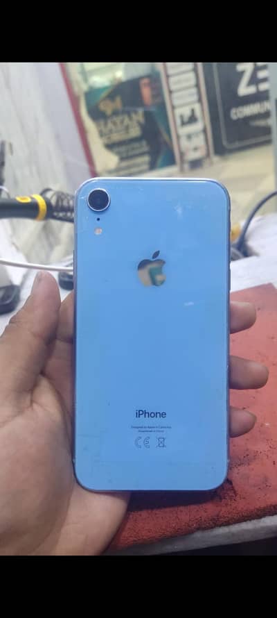 Apple iPhone XR