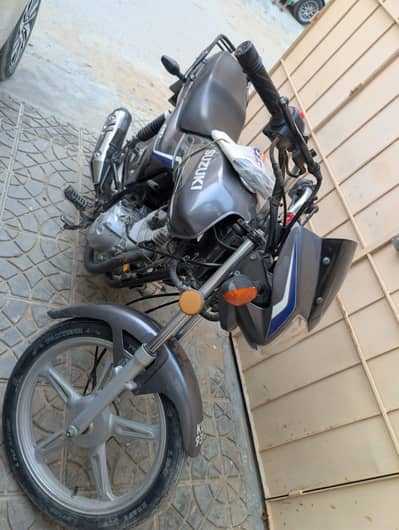Suzuki gd 110 fully original grey colour