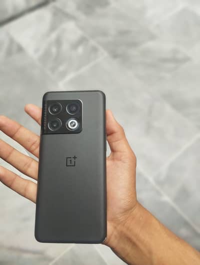 One Plus 10 Pro