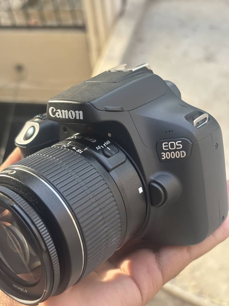 Canon EOS 3000D 2
