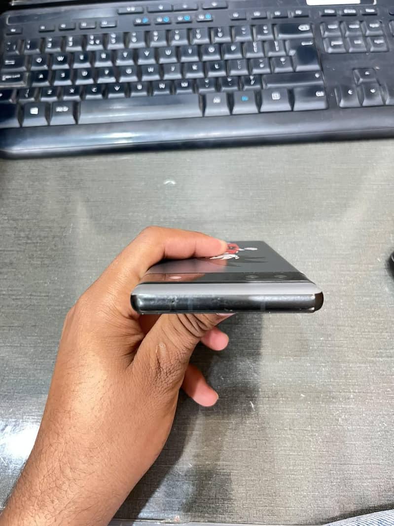 Google Pixel 6a 4