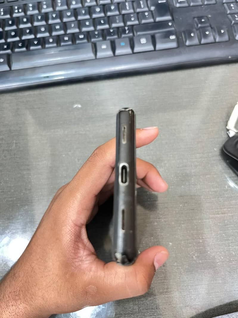 Google Pixel 6a 5