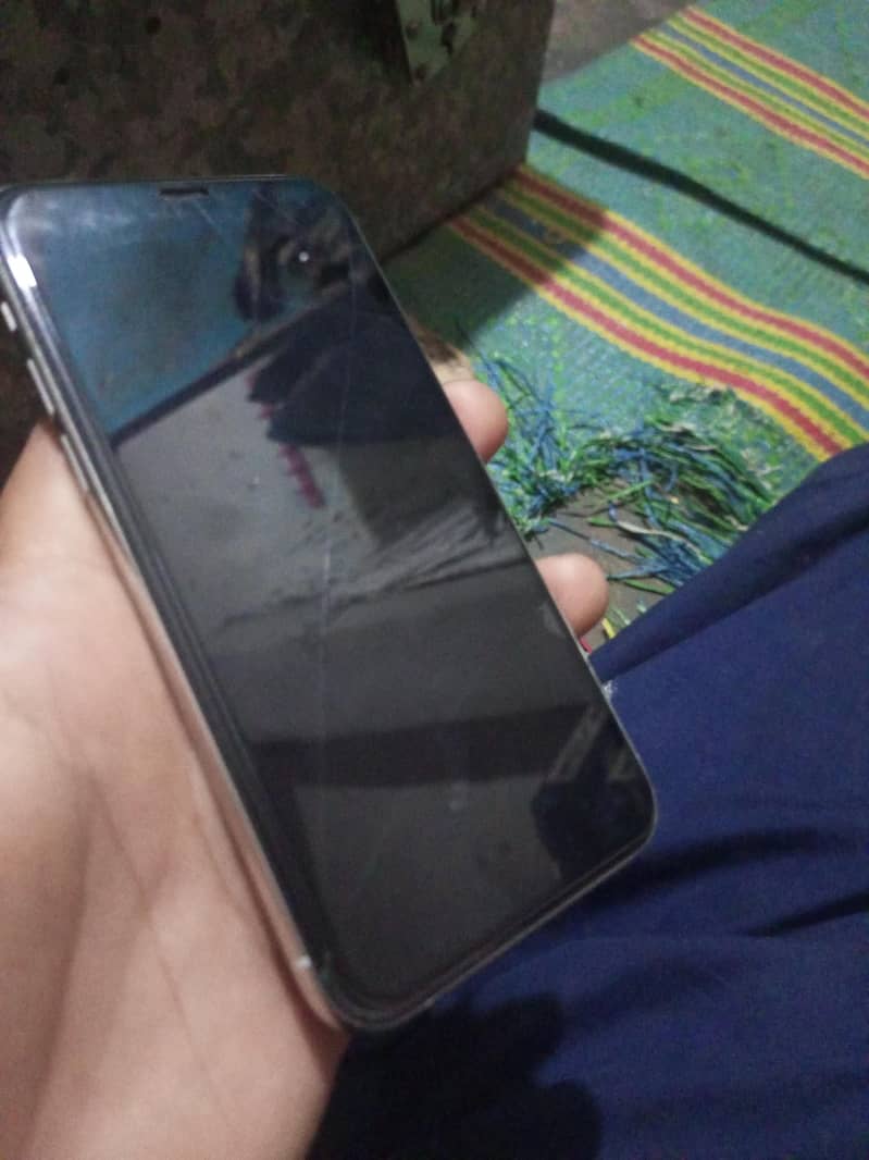 Apple iPhone 11pro 1