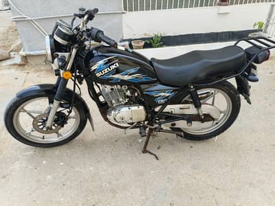 Suzuki GS 150 2019