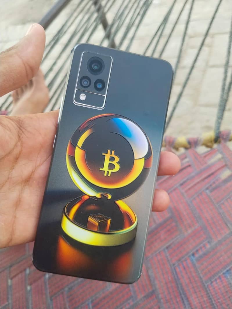 Vivo V21 3