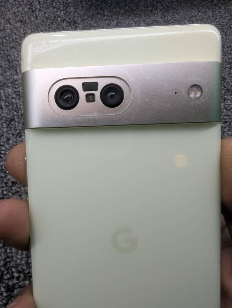 Google Pixel 7 5