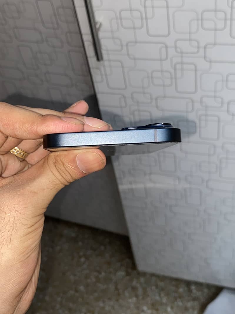 Apple iPhone 14 plus 4