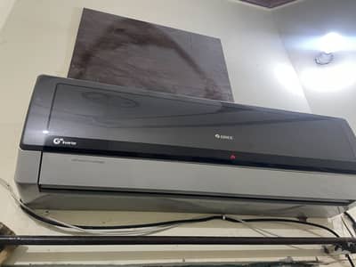 Gree 1.5ton inverter ac 10/10condition cooling a1