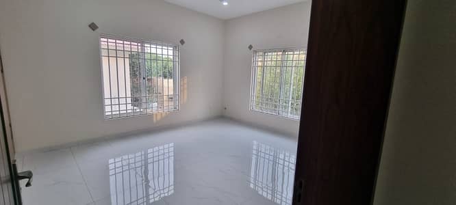 Brand New Luxury 3 Bedroom Upper Portion